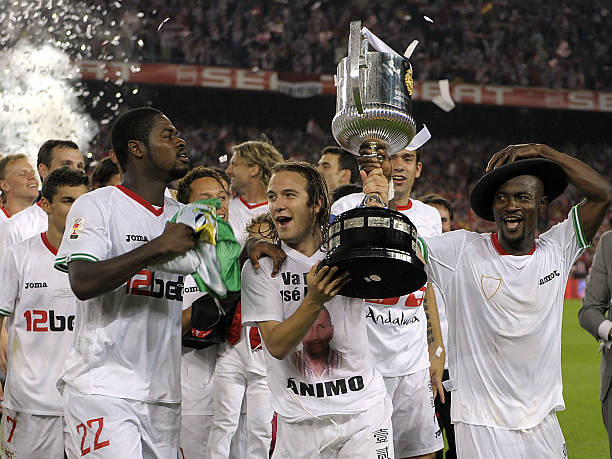 仿佛他从未 仿佛他从未