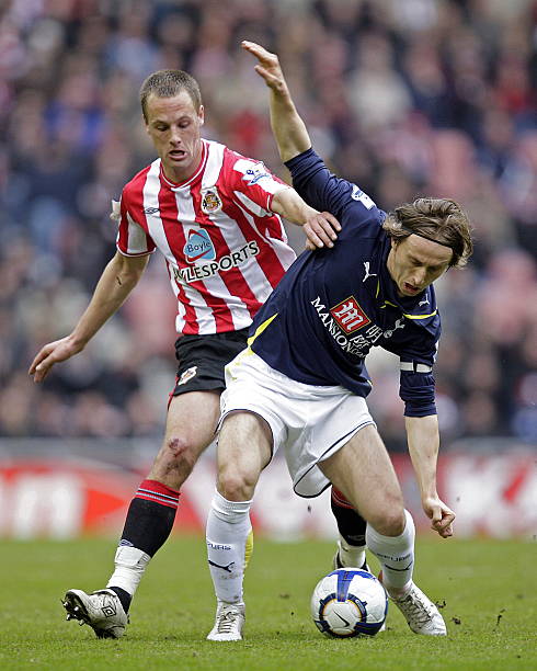 育頂尖足球 育頂尖足球