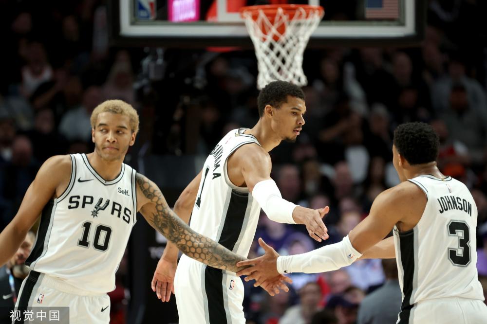 公安民警坚 公安民警坚